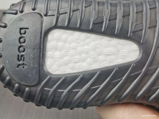 V2 Yeezy 350 GW3774 Adidas Oat Boost MX Black 0731